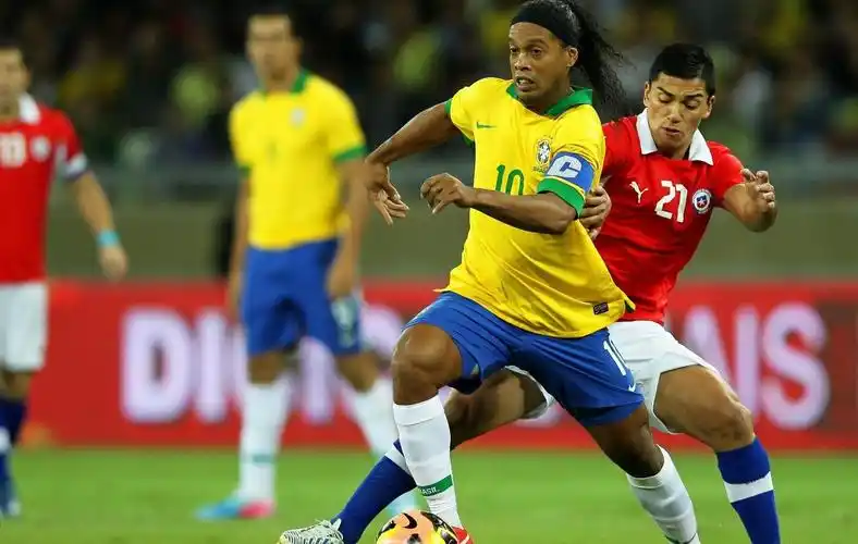 吸引了超过 吸引了超过